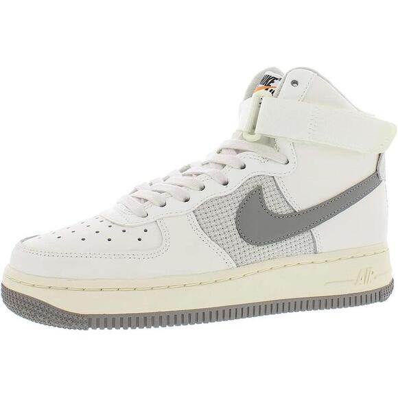 Nike Big Kid Air Force 1 High Le Gs Basketball Shoes Size 7Y - Picture 1 of 4